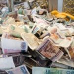 驚悚戀情！17歲中國少女為10萬元，將19歲男友賣到緬甸「電詐園區」