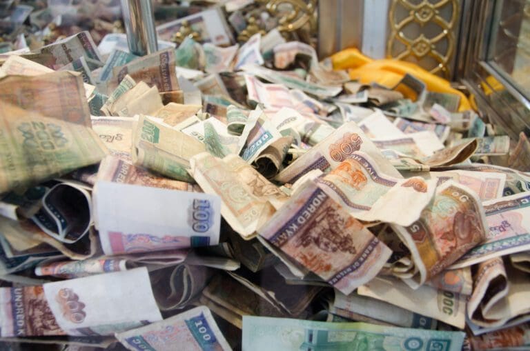 驚悚戀情！17歲中國少女為10萬元，將19歲男友賣到緬甸「電詐園區」