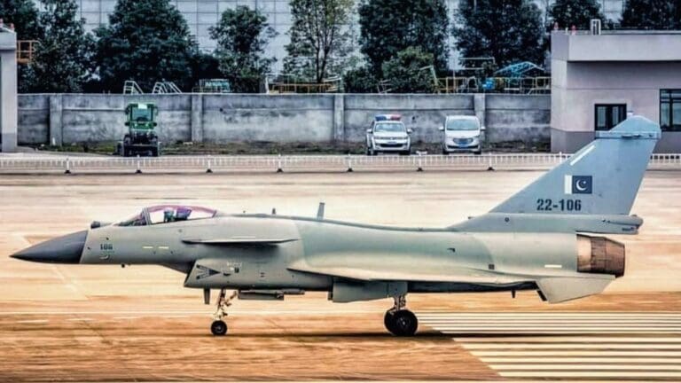 印尼豪擲90億美元，首次向中國採購42架殲-10戰機！