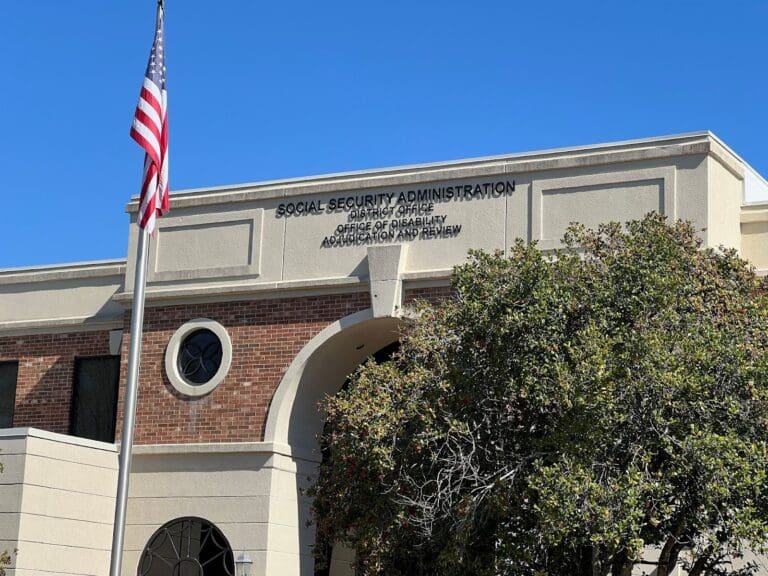 特朗普政府擬重大改革！或致數十萬長者失去殘障福利