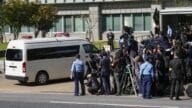 安倍晉三刺殺案開審:槍手當庭認罪,辯護策略卻出乎意料 安倍晉三刺殺案開審:槍手當庭認罪,辯護策略卻出乎意料