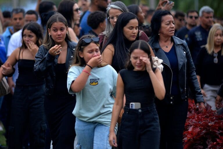 巴西COP30峰會蒙陰影？里約百人亡後官方急滅火