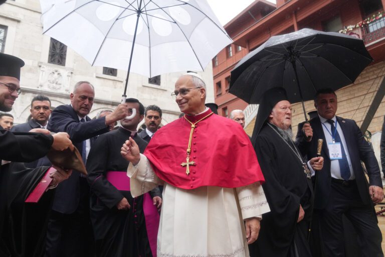 教宗土耳其歷史性祈禱，東西教會千年分裂或迎來統一契機