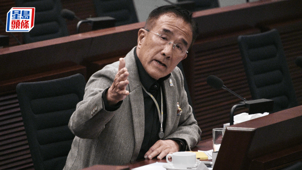 太古城食水驚現黑點！議員促政府徹查更換水管