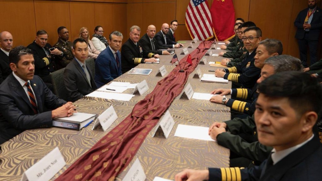 中美防長吉隆坡會晤:中方敦促美國在台灣問題上謹慎行事 中美防長吉隆坡會晤:中方敦促美國在台灣問題上謹慎行事