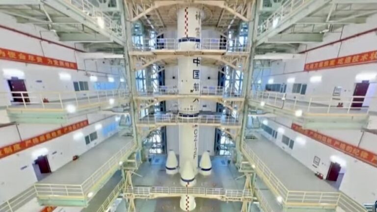 神舟二十二號明日升空：無人飛船滿載物資再探蒼穹