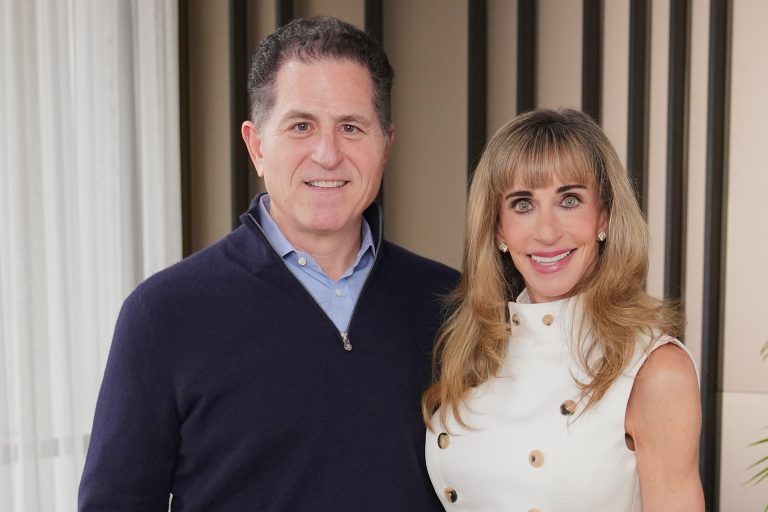 戴爾夫婦62.5億美元巨額捐款,美國兒童「特朗普賬戶」計劃揭秘 戴爾夫婦62.5億美元巨額捐款,美國兒童「特朗普賬戶」計劃揭秘