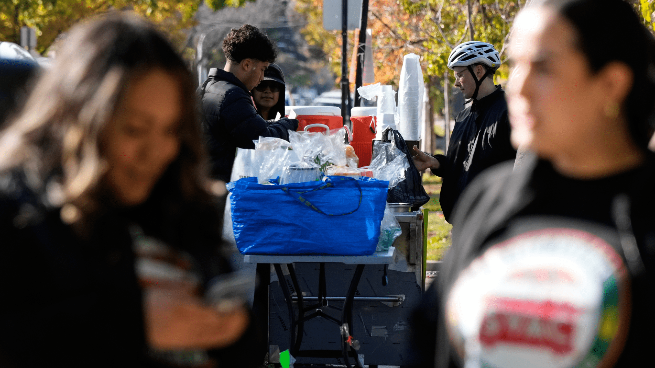 士德頓市議會通過街頭小販規例 訂立許可與監管框架|細說燊語 士德頓市議會通過街頭小販規例 訂立許可與監管框架|細說燊語