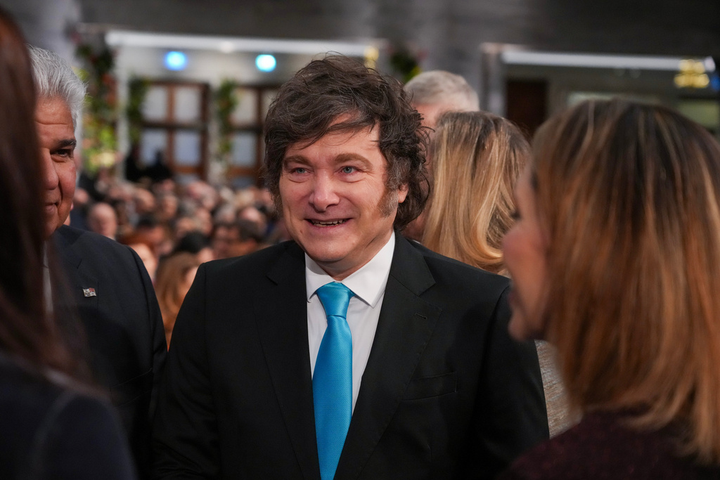 米萊震撼彈!阿根廷新勞工法案擬廢遠距工作、延長工時 米萊震撼彈!阿根廷新勞工法案擬廢遠距工作、延長工時