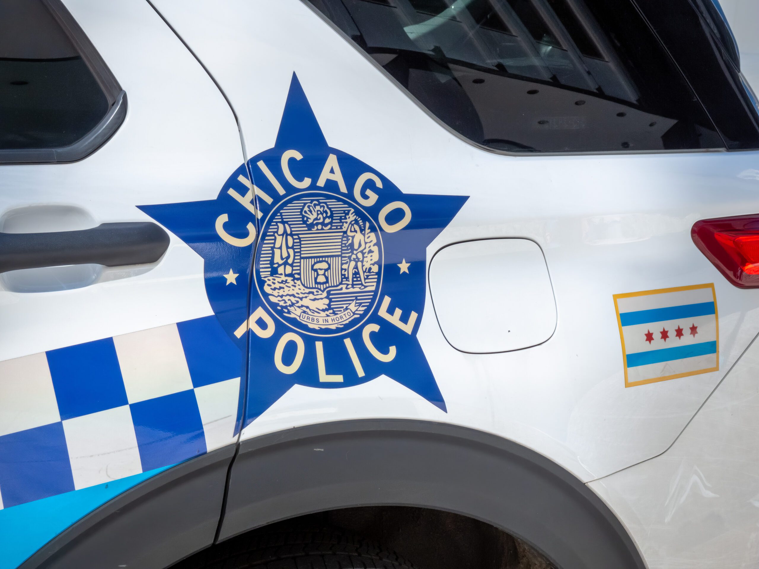 芝加哥警局醜聞:警探涉買兇殺同事,高層被指控知情不報 芝加哥警局醜聞:警探涉買兇殺同事,高層被指控知情不報