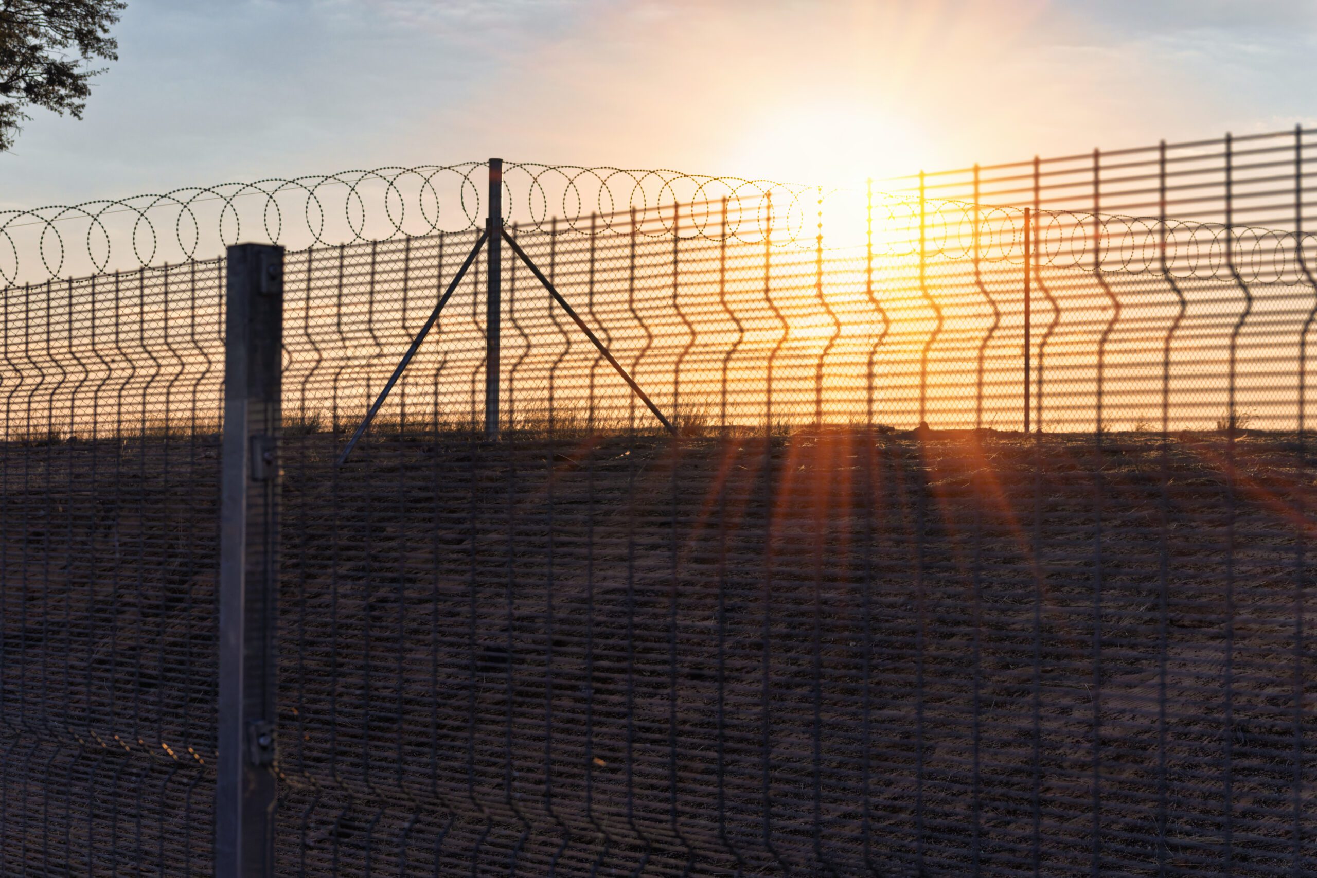 特朗普政府在加州邊境設軍事區,背後有何戰略考量? 特朗普政府在加州邊境設軍事區,背後有何戰略考量?