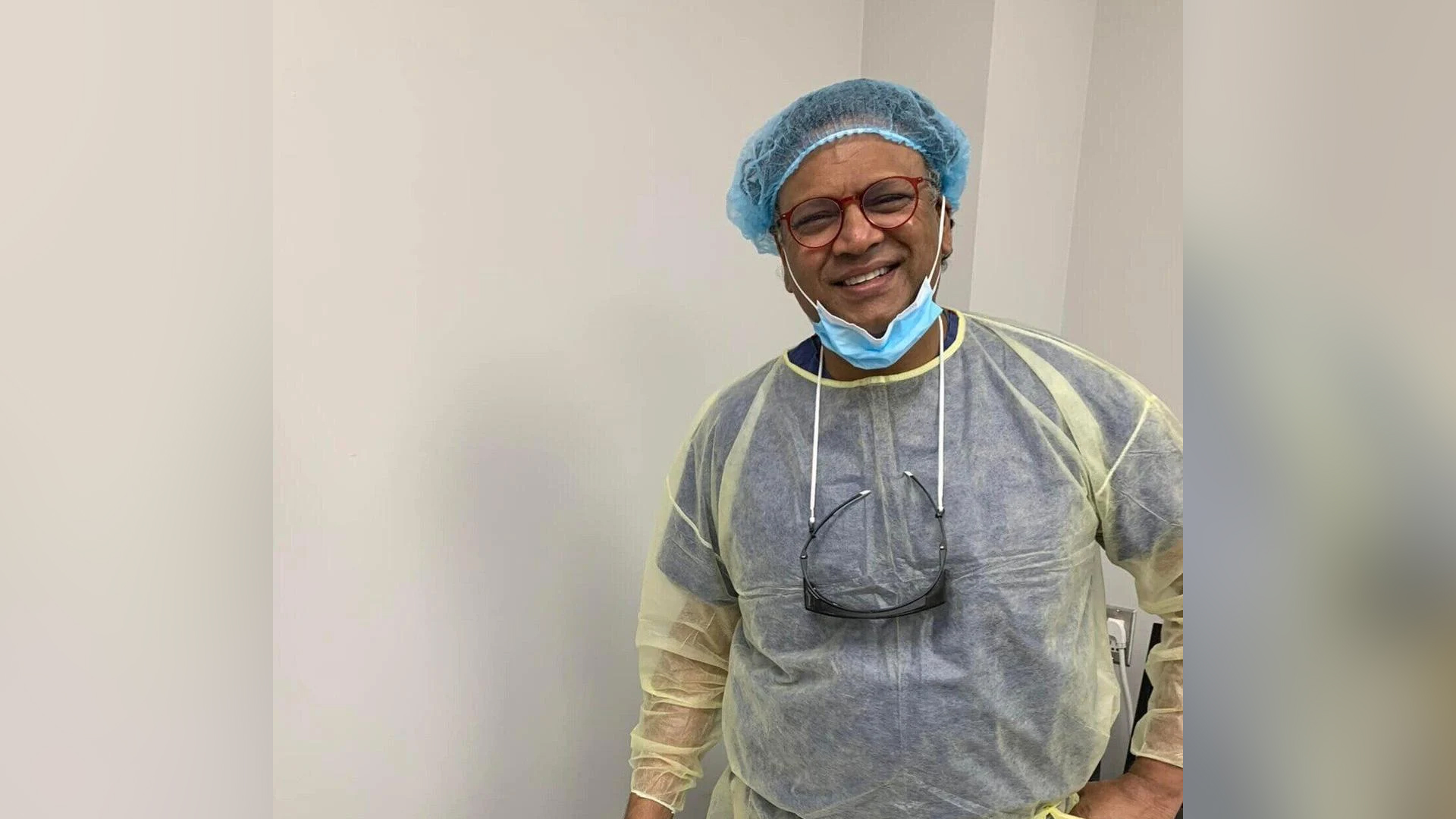 華裔女子痔瘡手術後劇痛難耐自殺身亡!涉事「名醫」執照遭吊銷 華裔女子痔瘡手術後劇痛難耐自殺身亡!涉事「名醫」執照遭吊銷