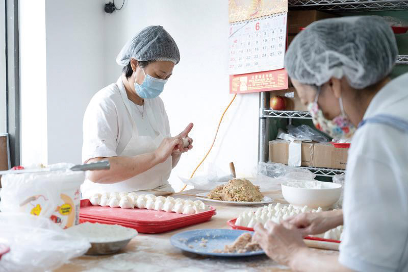 店面小 吃得好，花錢少 服務好 山不在高 有仙則靈 水不在深 有龍則靈 店不在大 好吃才行