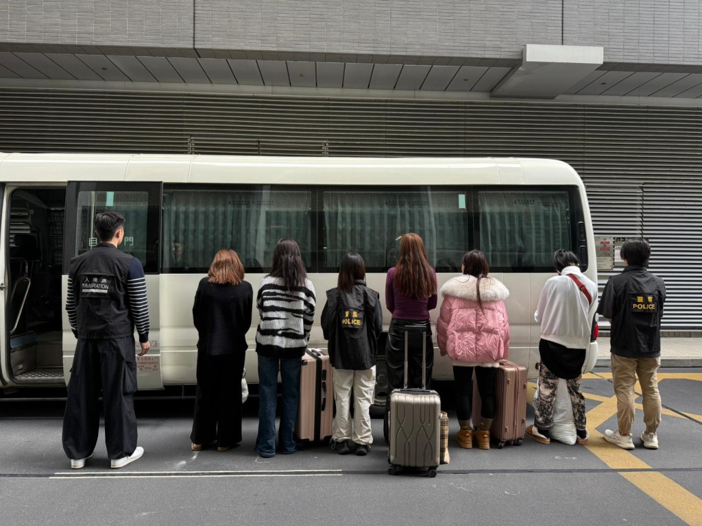 灣仔掃黃行動!警聯入境處突擊搜查 拘8名內地及泰籍女子