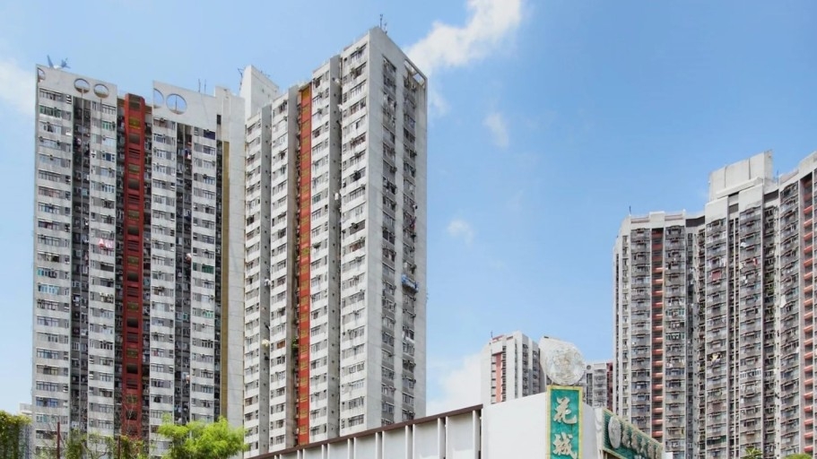 青衣邨男子家中點火燒衫褲 家人及時救熄 涉縱火被捕