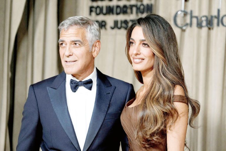 荷里活男星佐治古尼一家入籍法國