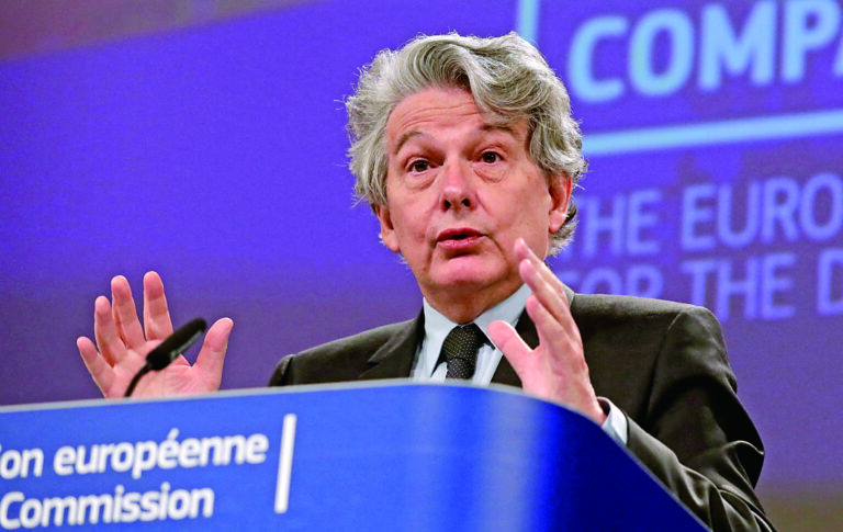 限制歐洲五人簽證 包括前歐盟執委