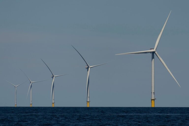 特朗普政府以國安風險為由　暫停東岸5項離岸風電工程