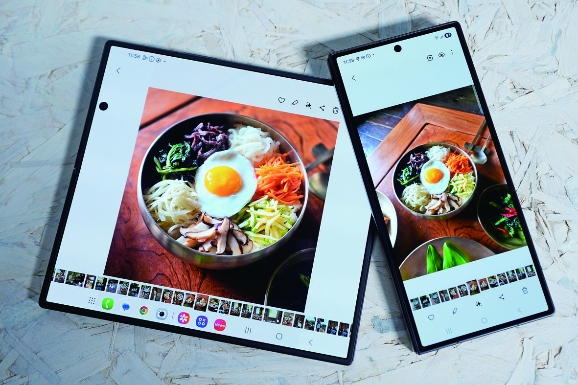 圖為三星今年發布的Galaxy Z Fold。美聯社資料圖片