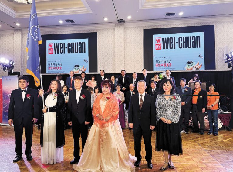 中國大專院校聯合校友會會長交接