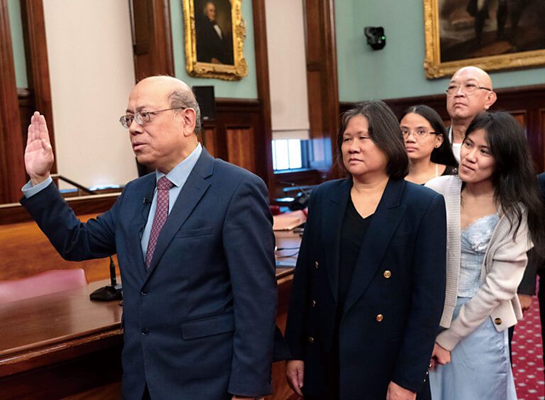 黃友興宣誓就任   展望新任期工作重點