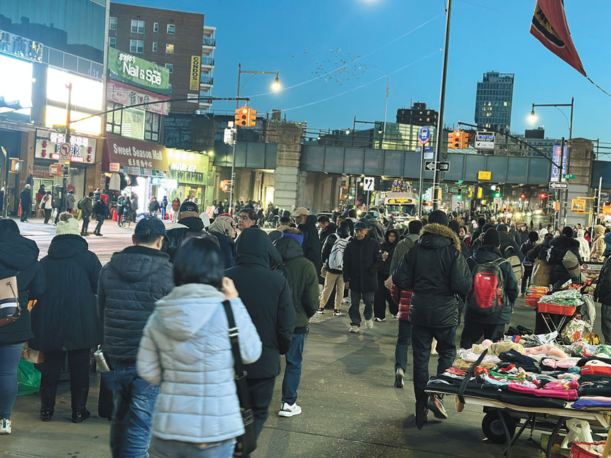 昨日傍晚的法拉盛街道。