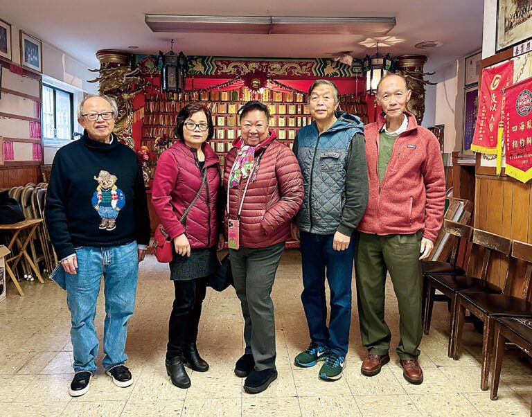 三藩市鳳倫總公所薛 司徒宗親 冬至聯歡 一碗湯丸寄鄉情，滿堂歡笑慶冬至