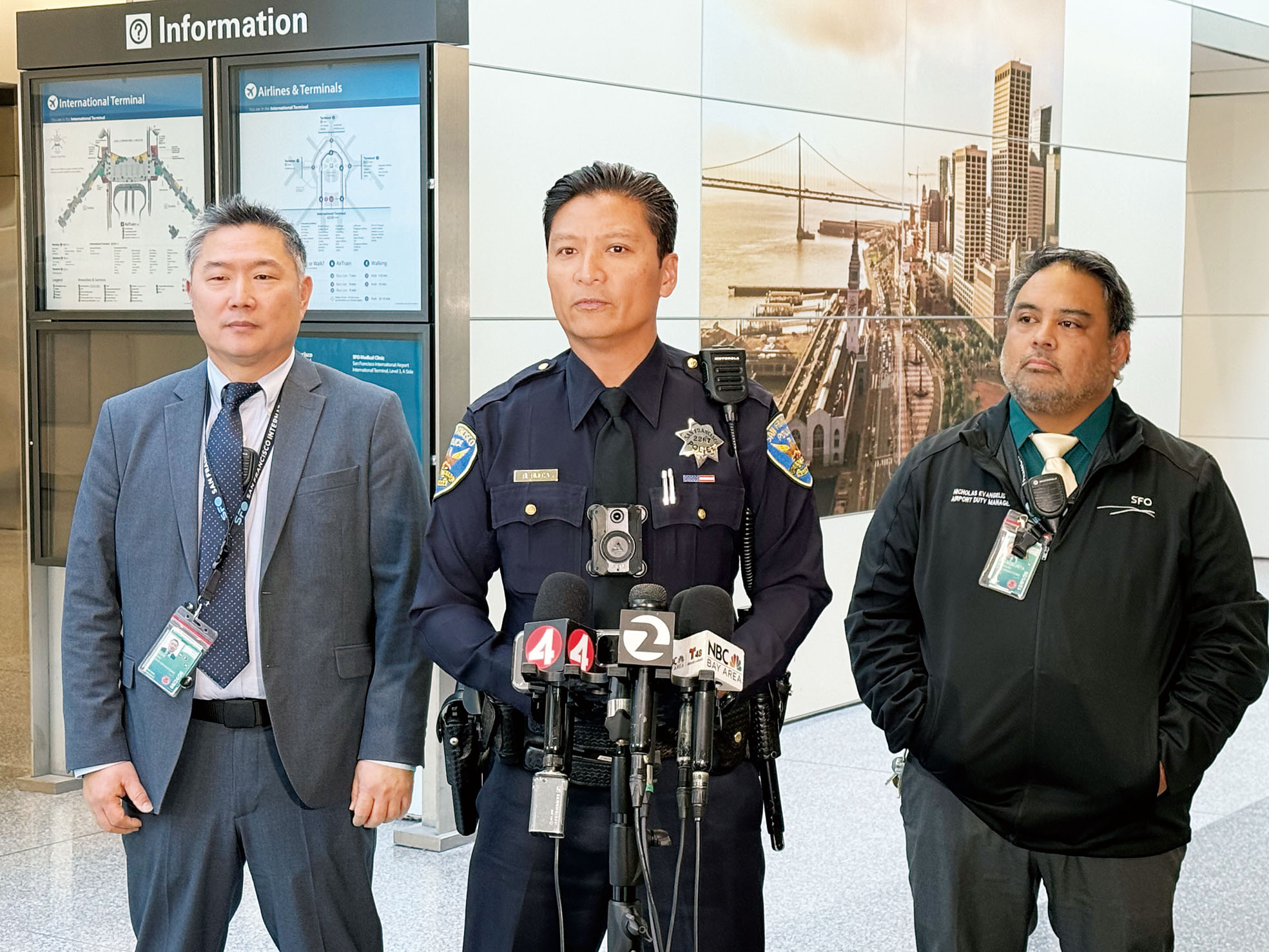 三藩市警察局聯同機場管理層就一號航廈疑似包裹事件召開記者會。 記者陳程威攝