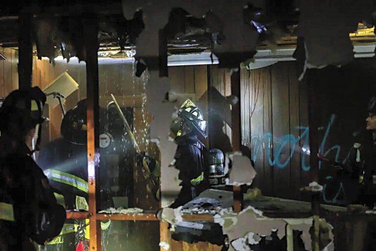 屋崙華裔業主名下商業樓失火