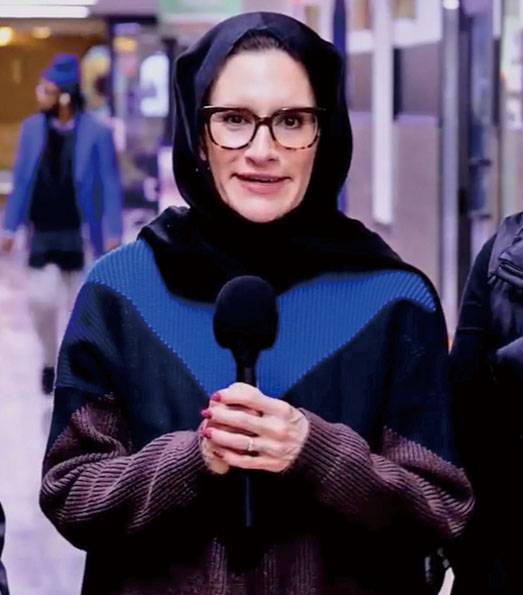 明尼蘇達索馬里電視台播放的片段中，弗拉納根戴著穆斯林頭巾。霍士新聞電視畫面