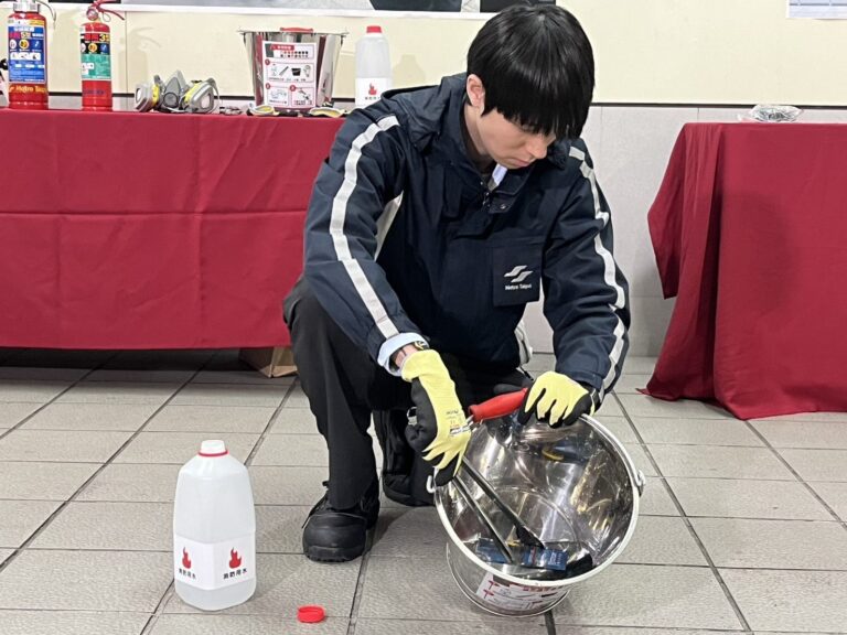 台北捷運即日起禁乘客使用外置充電器