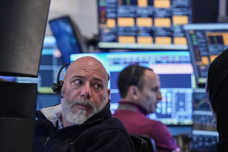 特朗普威脅對8個北約成員國加徵關稅　道指暴跌870點