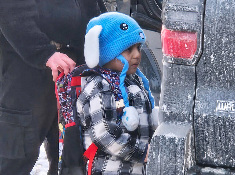 明尼蘇達州5歲童遭ICE帶走！父子同被拘留引爆執法爭議