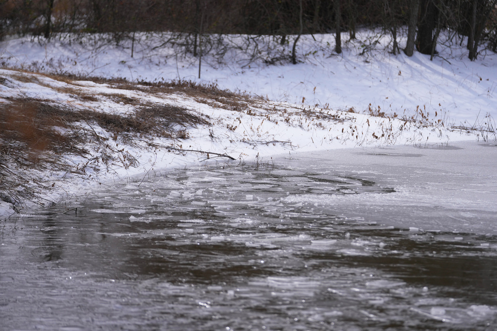 「我看到他們都在掙扎」 德州三兄弟嬉戲墮冰湖 母親目睹慘劇