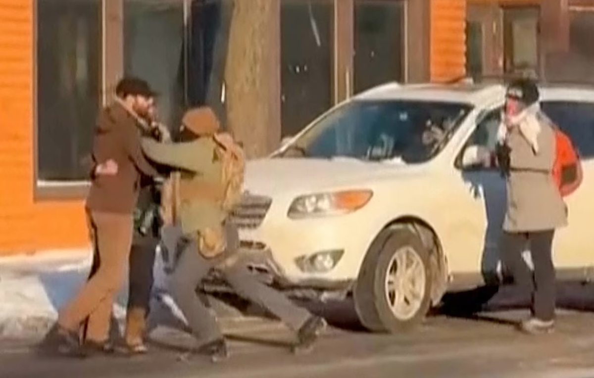 明州移民執法致死案 2名開槍聯邦特工遭停職調查