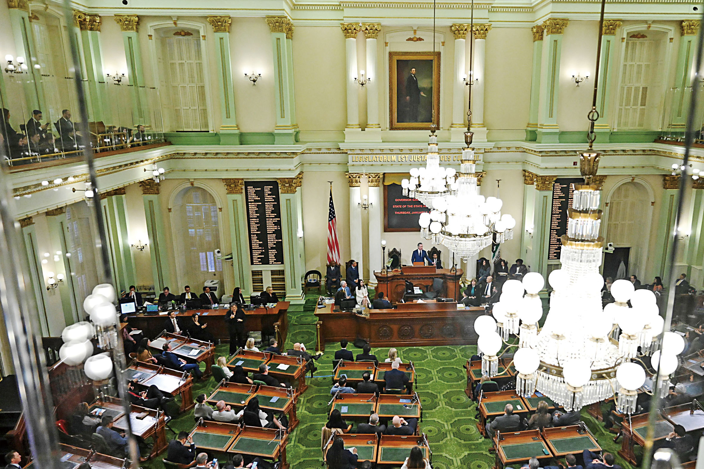 州長紐森在州府發表州情咨文。Pool The Sacramento Bee/美聯社資料圖