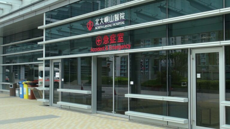 東涌海面驚現浮屍 六旬漢獲救送院後不治