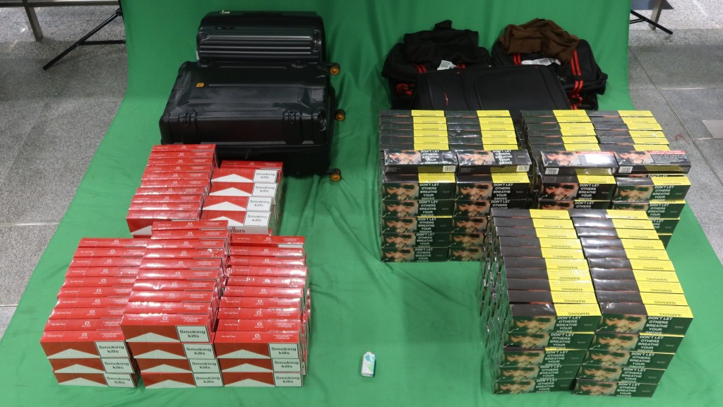 【機場走私】22歲女旅客行李藏37萬私煙 海關拘捕後罪成判囚半年