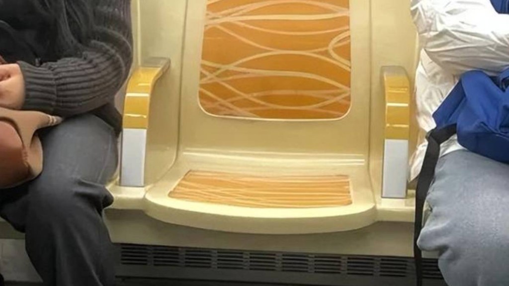 成都地鐵「一人一座」新設計杜絕不文明行為 網民激讚：建議全國推廣！