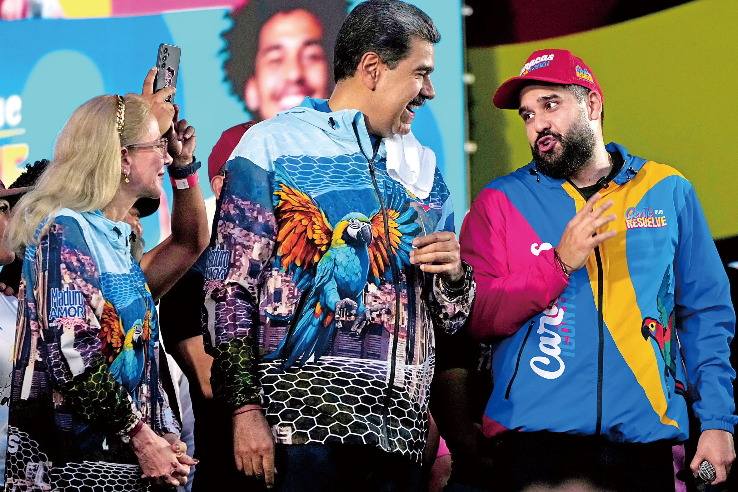 馬杜羅夫婦早前出席其子格拉（右）的競選活動。資料圖片