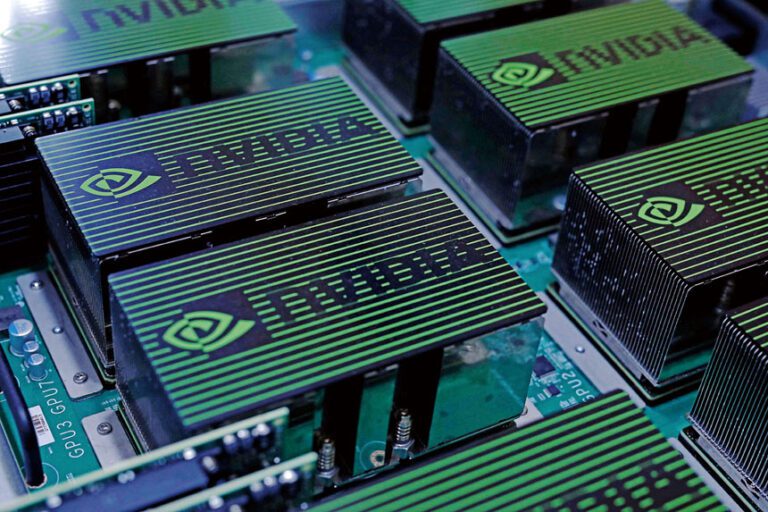 美對少數先進芯片徵稅25%