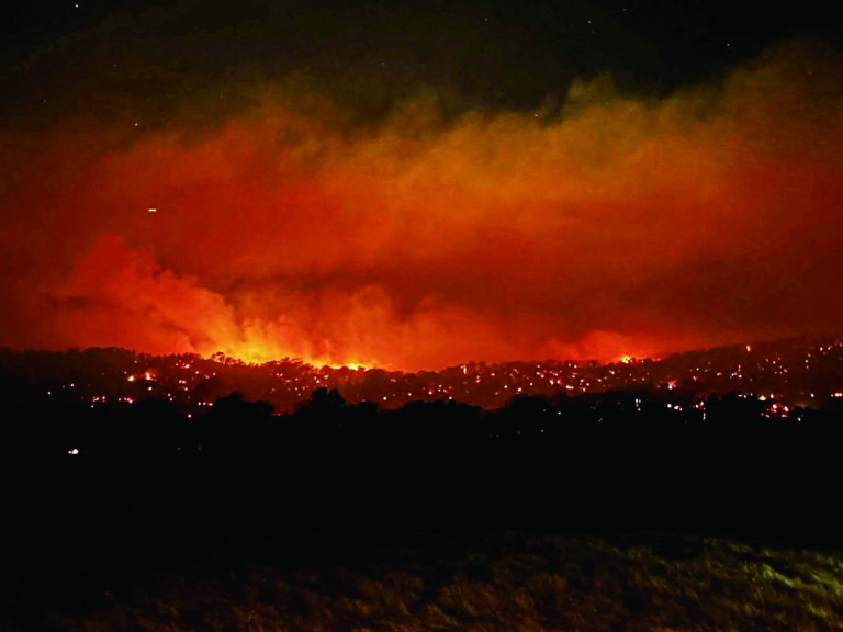 澳洲山火焚燒多天未受控