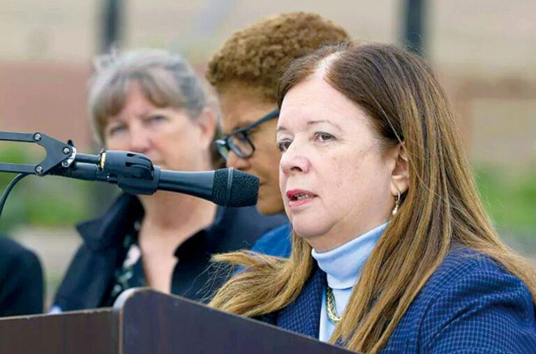 法官裁定 洛市清理遊民營地計畫違法