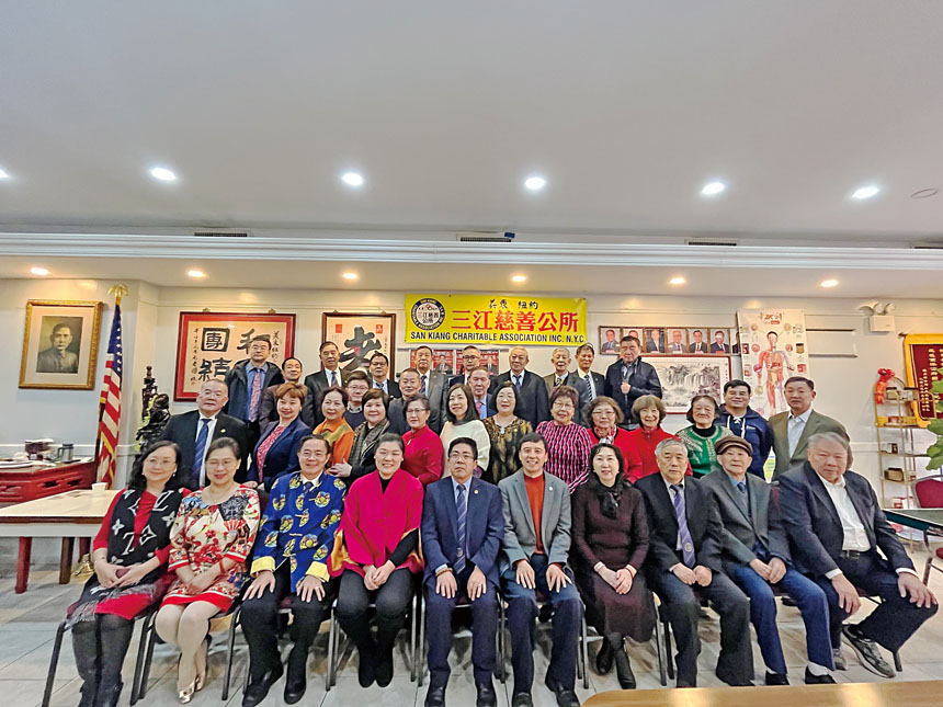 賀立寧、莊文怡拜訪三江公所。