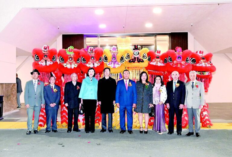 陽和總會館「迎新送舊」聯歡晚宴盛大舉行歡迎新任主席黃建成 秘書廖伽敏 歡送滿任主席陳國慶 秘書黃漢傑