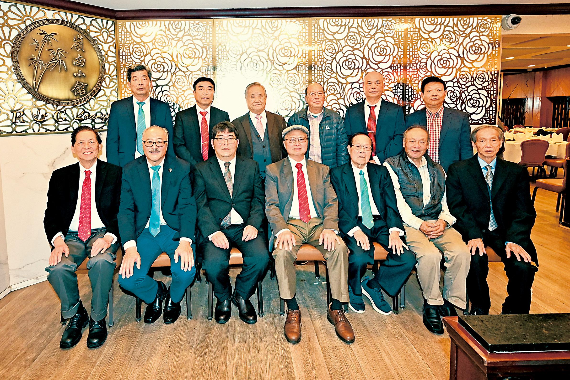 廣福堂2026年度新屆正副主席與職員、執委合影。馬紅兵攝