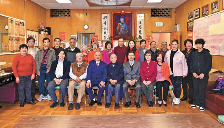 鄧高密總公所舉行2026-2027年新舊職員交接典禮 新任主席國南?海波 順利接棒 承印啟新