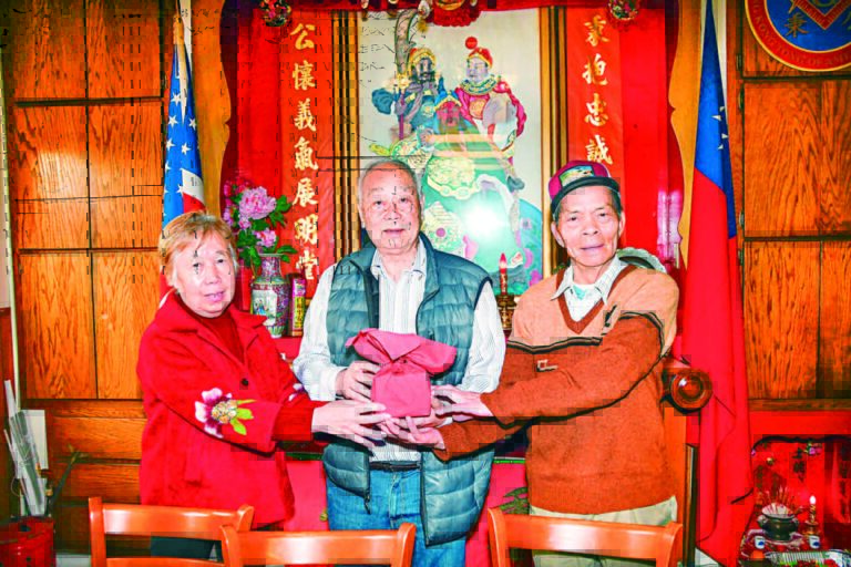 2026 屋崙秉公堂新一屆職員就職典禮 蟬聯主席李國暉 副主席李心馨