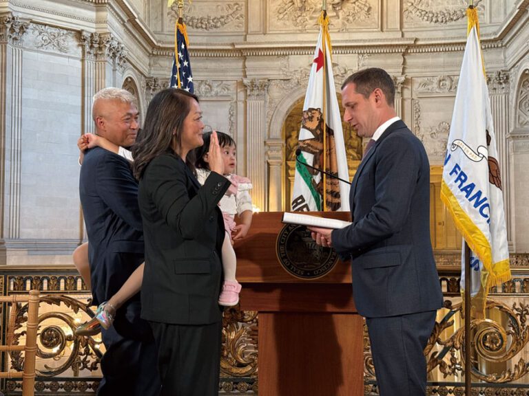 朱嘉文宣誓連任三藩市府行政官