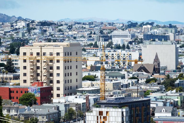 小企業與居民團體告三藩市市府   反對市長羅偉增建屋高度及密度